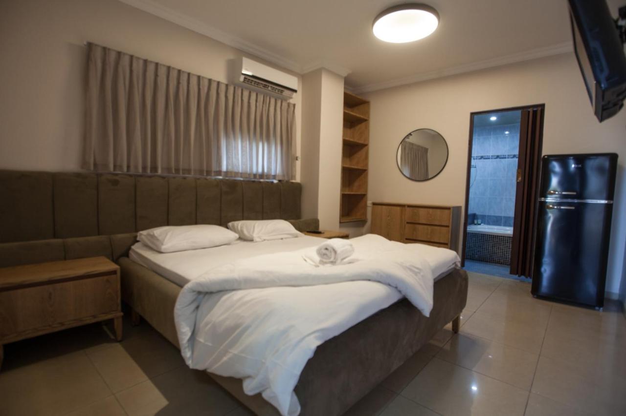 Puy Ahuzat Haosher Hotel Tyberiada Zewnętrze zdjęcie