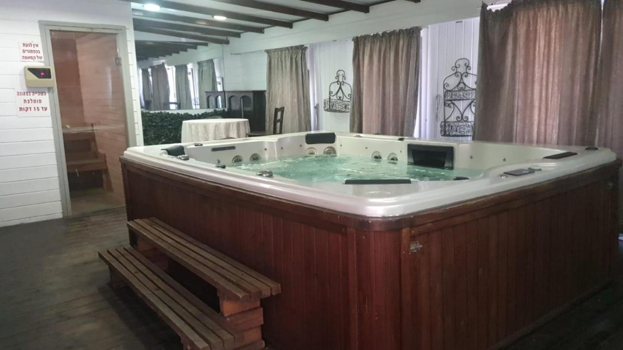 Puy Ahuzat Haosher Hotel Tyberiada Zewnętrze zdjęcie