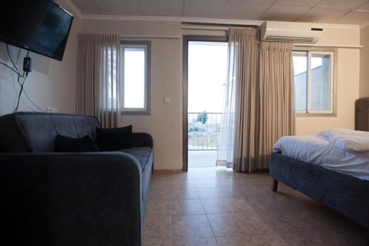 Puy Ahuzat Haosher Hotel Tyberiada Zewnętrze zdjęcie