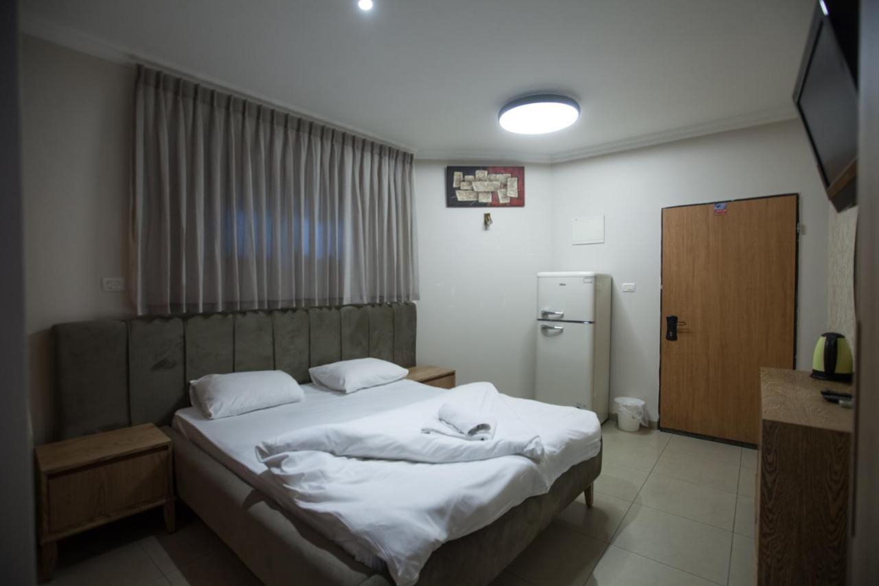 Puy Ahuzat Haosher Hotel Tyberiada Zewnętrze zdjęcie
